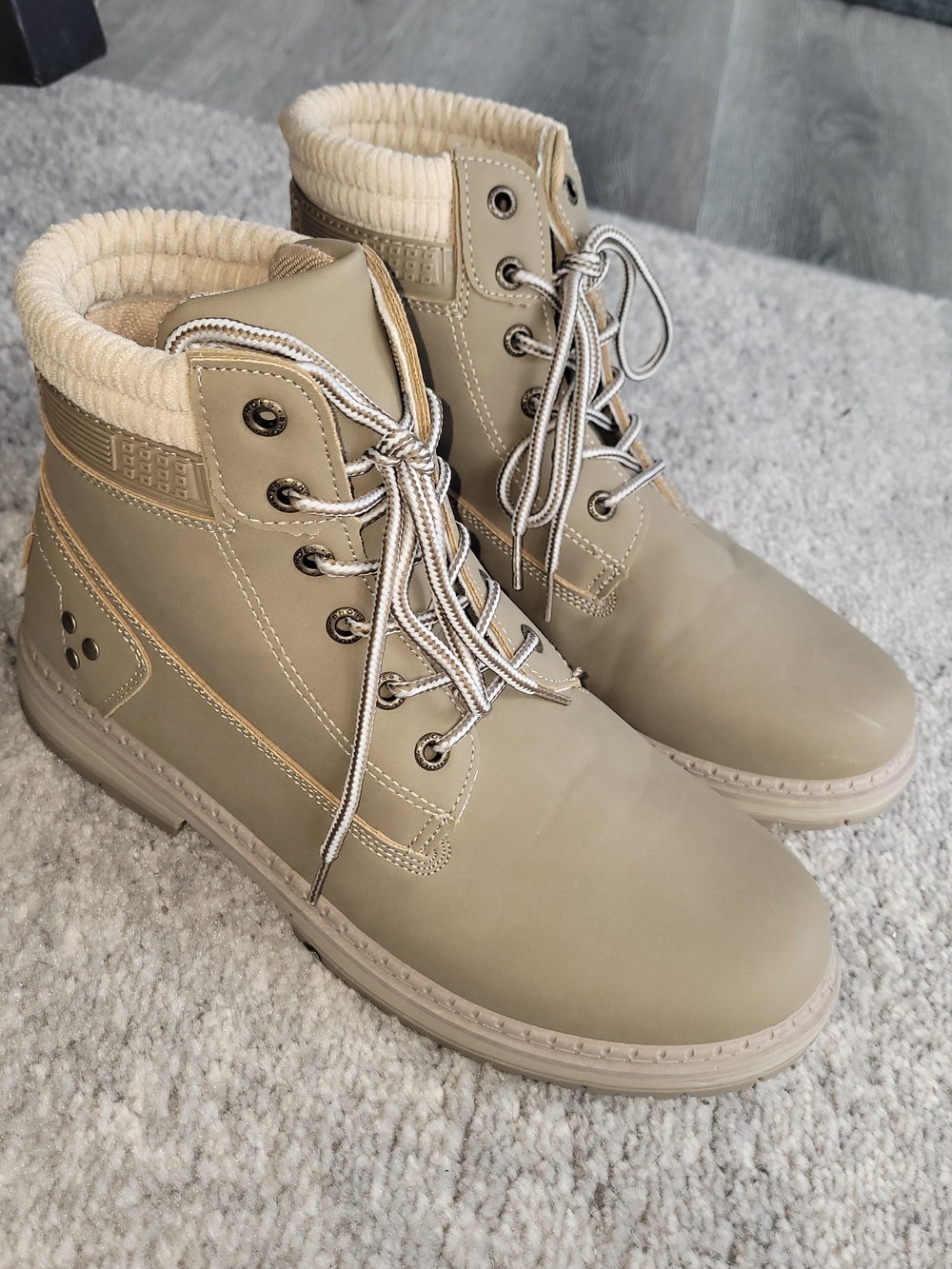 Women’s Tan Lace-Up Ankle Boots